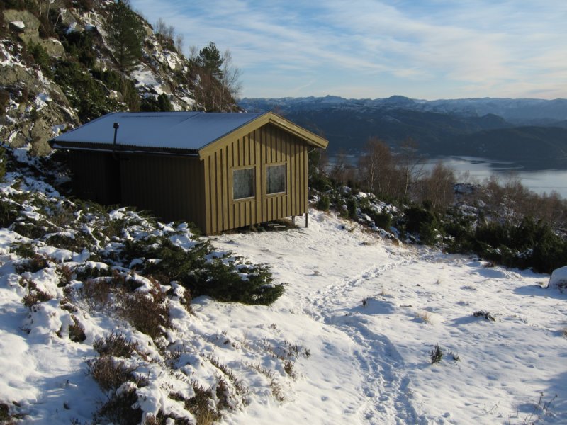 eihyttevedfotenavfjellet.jpg