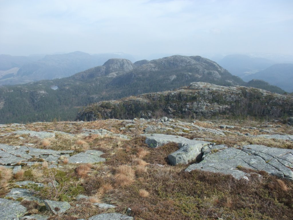 stovermotstrnafjellet.jpg