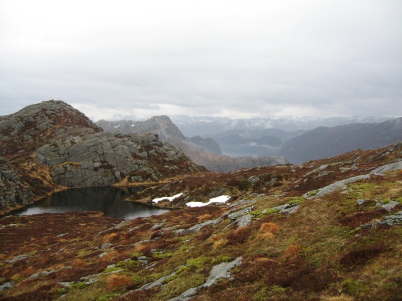 toppenmedragsfjelletibakgrunnen.jpg