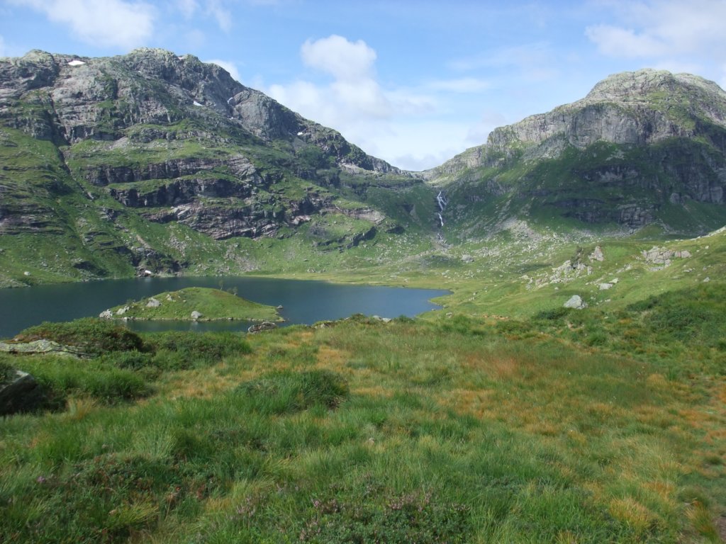 fossdalsvatnet.jpg