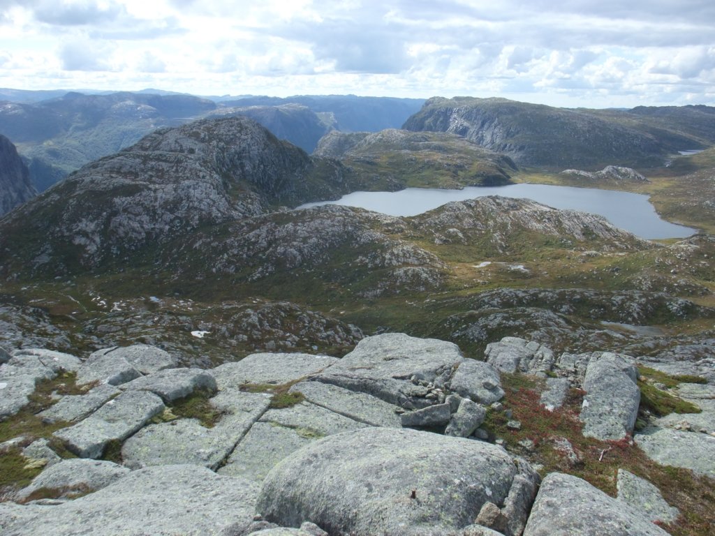 tyllebakkvatnet.jpg