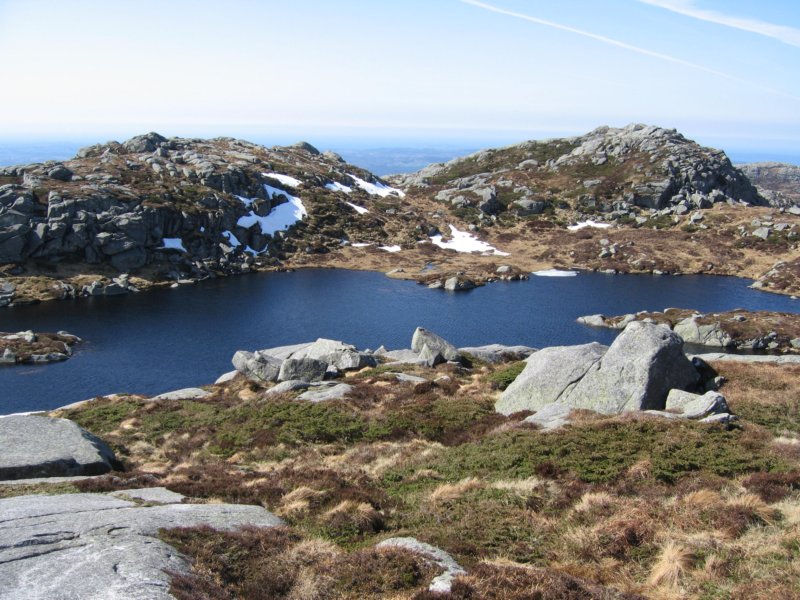 ulserhaugtjernet.jpg